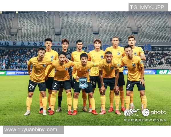 深圳足球队的奋斗历程：从默默无闻到荣耀之路的真实记录