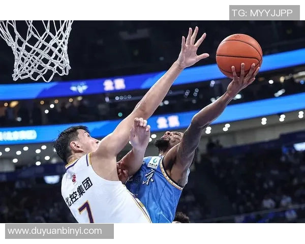 7点辽宁男篮对阵北控队精彩对决即将上演球迷不容错过的激烈比赛 7点辽宁男篮对阵北控队精彩对决即将上演球迷不容错过的激烈比赛