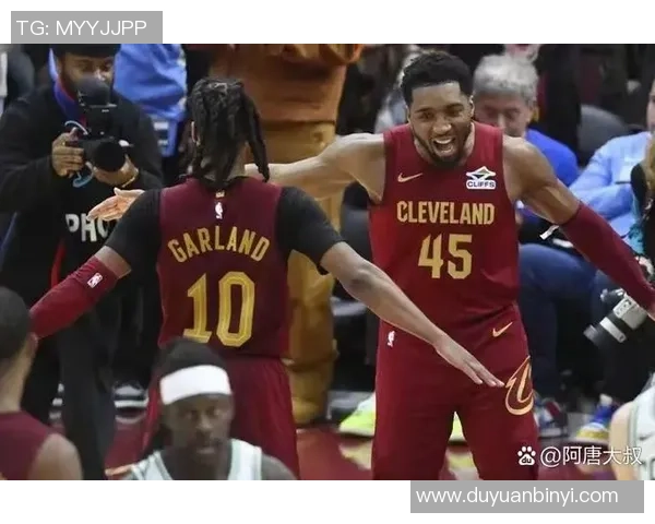 NBA蓝网对阵骑士精彩直播全程回顾与赛后分析